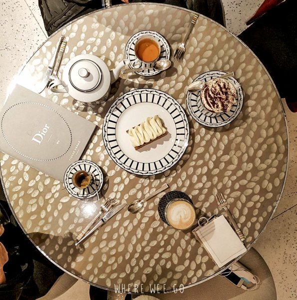 cafe-dior-table